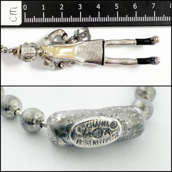 CHANEL Vintage Necklace - Picture 9 of 10